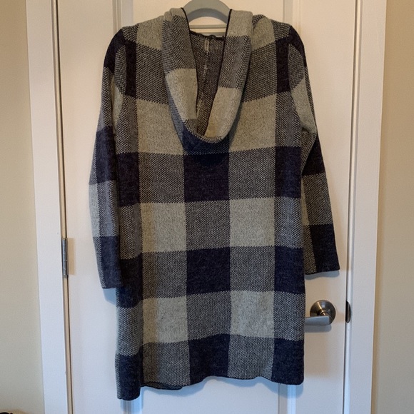 Hooded Cardigan - Picture 6 of 9